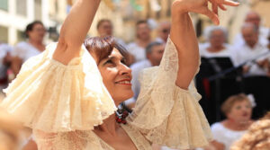 traditional-spanish-dance-